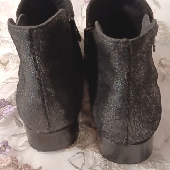 Munro Stylish Dark Gray Averee Ankle Boots for Women - Picture 5 of 9